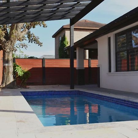 Pool House With Tesla Connection Near By Hospitals Villa McAllen Exteriör bild